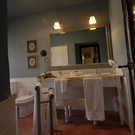 Hotel Caserio De Lobones 5*