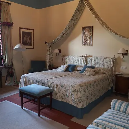 Caserio De Lobones Segovia