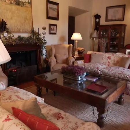 Caserio De Lobones Valverde Del Majano