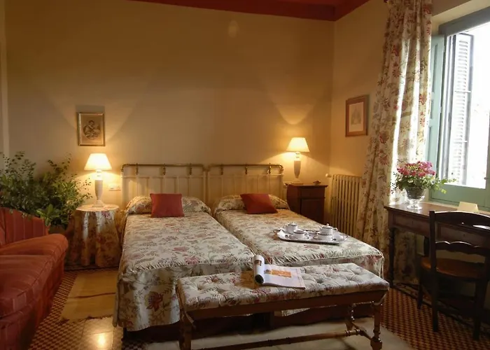 Caserio De Lobones 5*